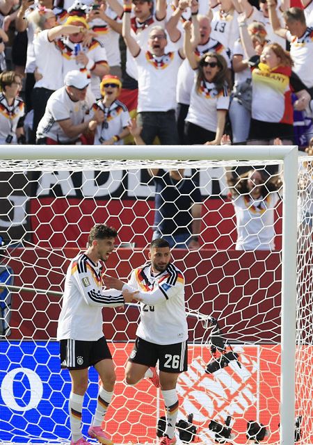 diariopanorama's tweet photo. La selección de Alemania remontó este sábado 20 de junio contra Costa de Marfil (2-1) en la segunda jornada del Mundial 2026, gracias a dos goles de Deniz Undav en los minutos 68 y 94, con el que superó el 0-1 a la media hora de Franck Kessie. https://t.co/wf28yN5qdg