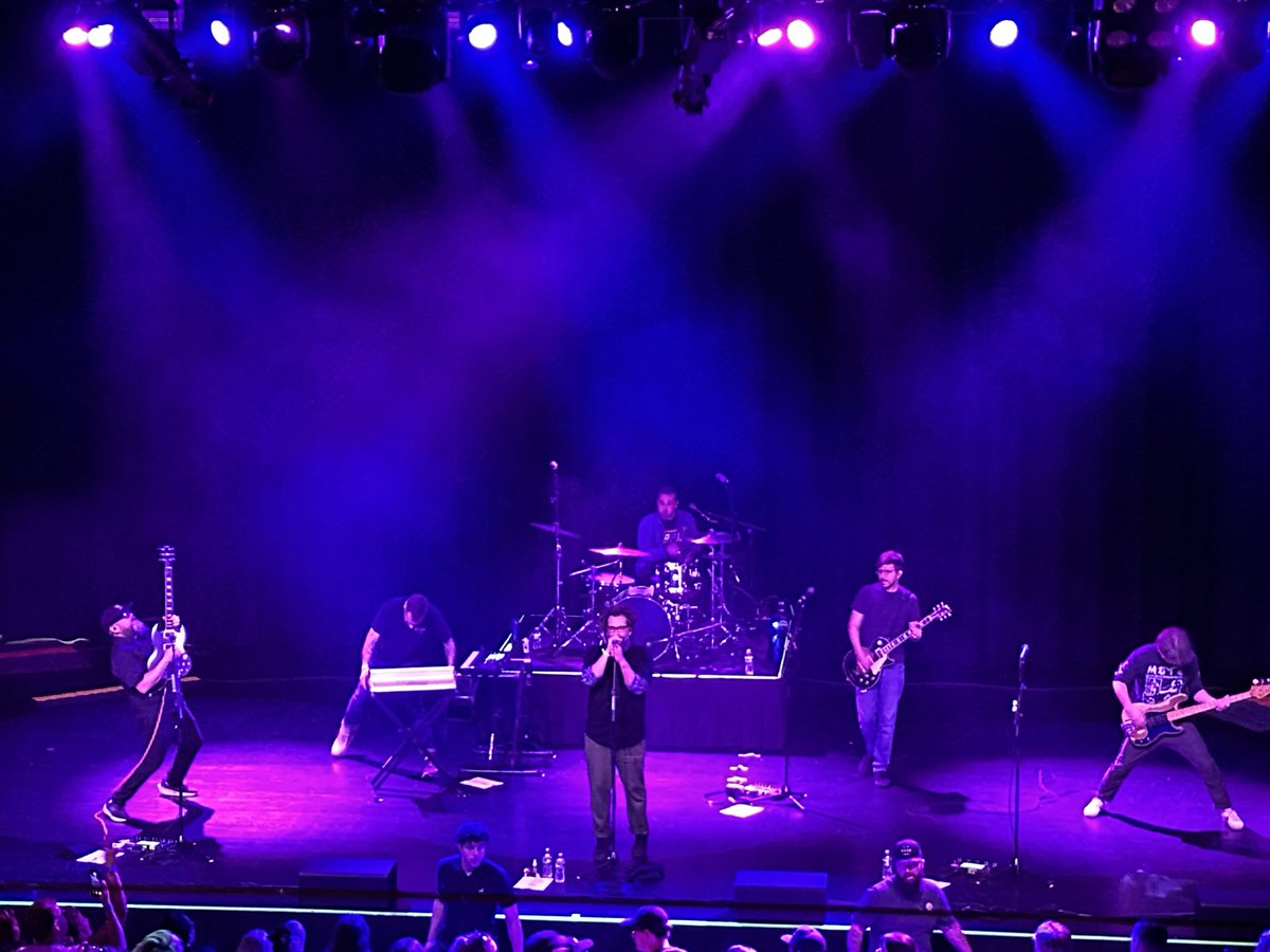 Alexa_w_99's tweet photo. If we can both find a way to do the things that we say, we might not sit in our rooms and drink our daydreams away 

Motion City Soundtrack - 5/17/26 - Allentown PA https://t.co/mrr7Zzlc2h