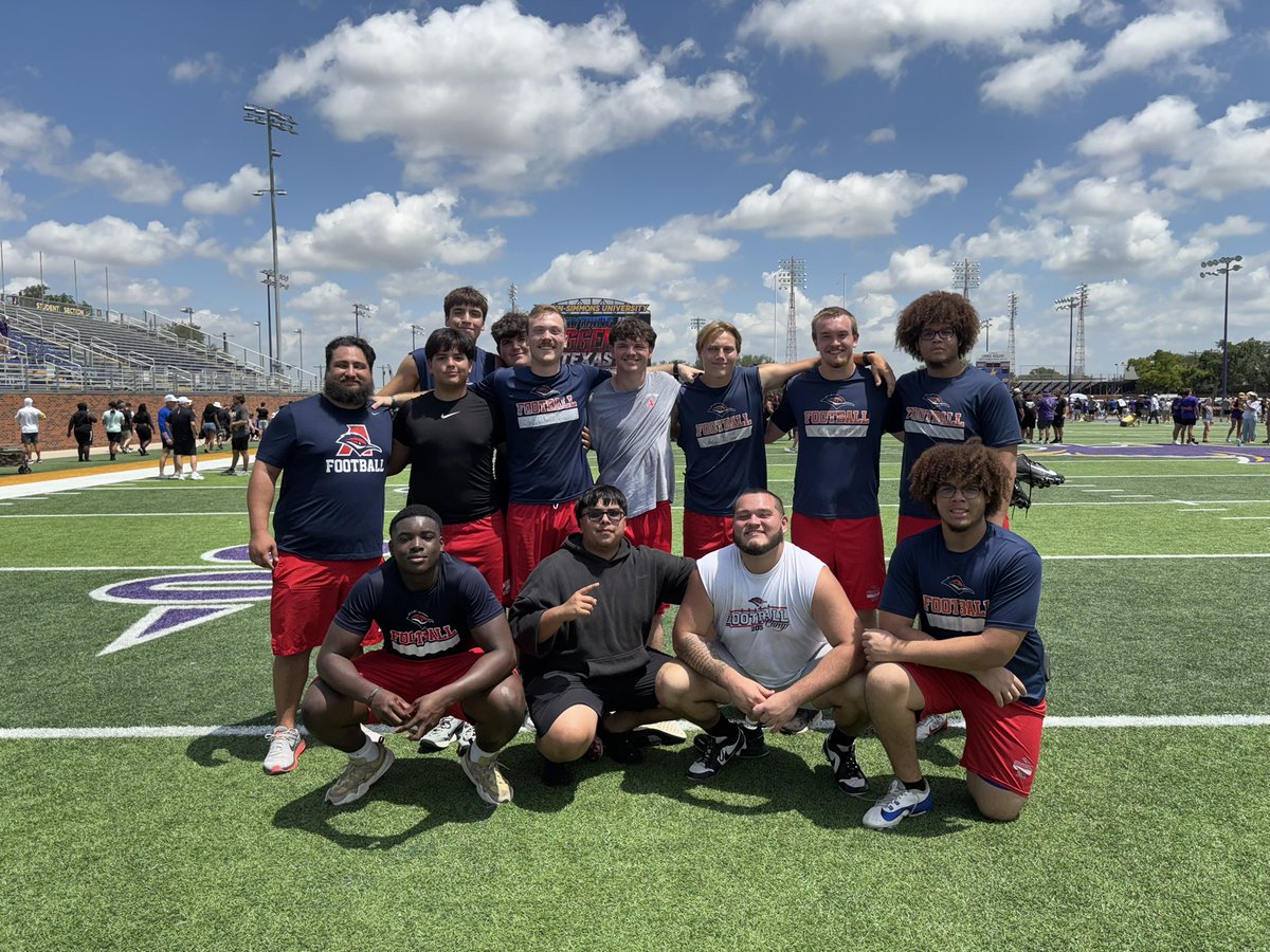 Coach_DGonzalez's tweet photo. Love this group of young men competing their tails off at the state lineman challenge! First year ever doing it and tying for 7th in the state including the record in ALL classifications in Truck Push! This fall is gonna be special. #OTH https://t.co/jllNgnCc7D