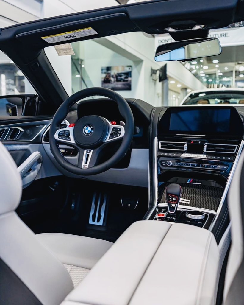 detta1z's tweet photo. BMW M8 Convertible 🔥

4.4L twin-turbo V8
625 hp, 750 Nm
0–100 km/h in about 3.3 seconds

A proper grand tourer that blends everyday luxury with serious performance. Roof down, long road ahead, and enough power to make it feel effortless at any speed.