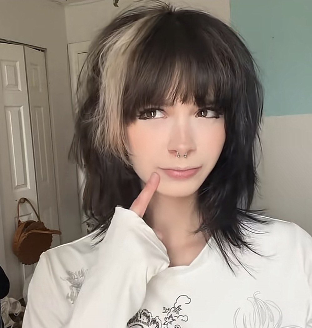 idk6863's tweet photo. Caitie Ro https://t.co/Ah15EEkm3E