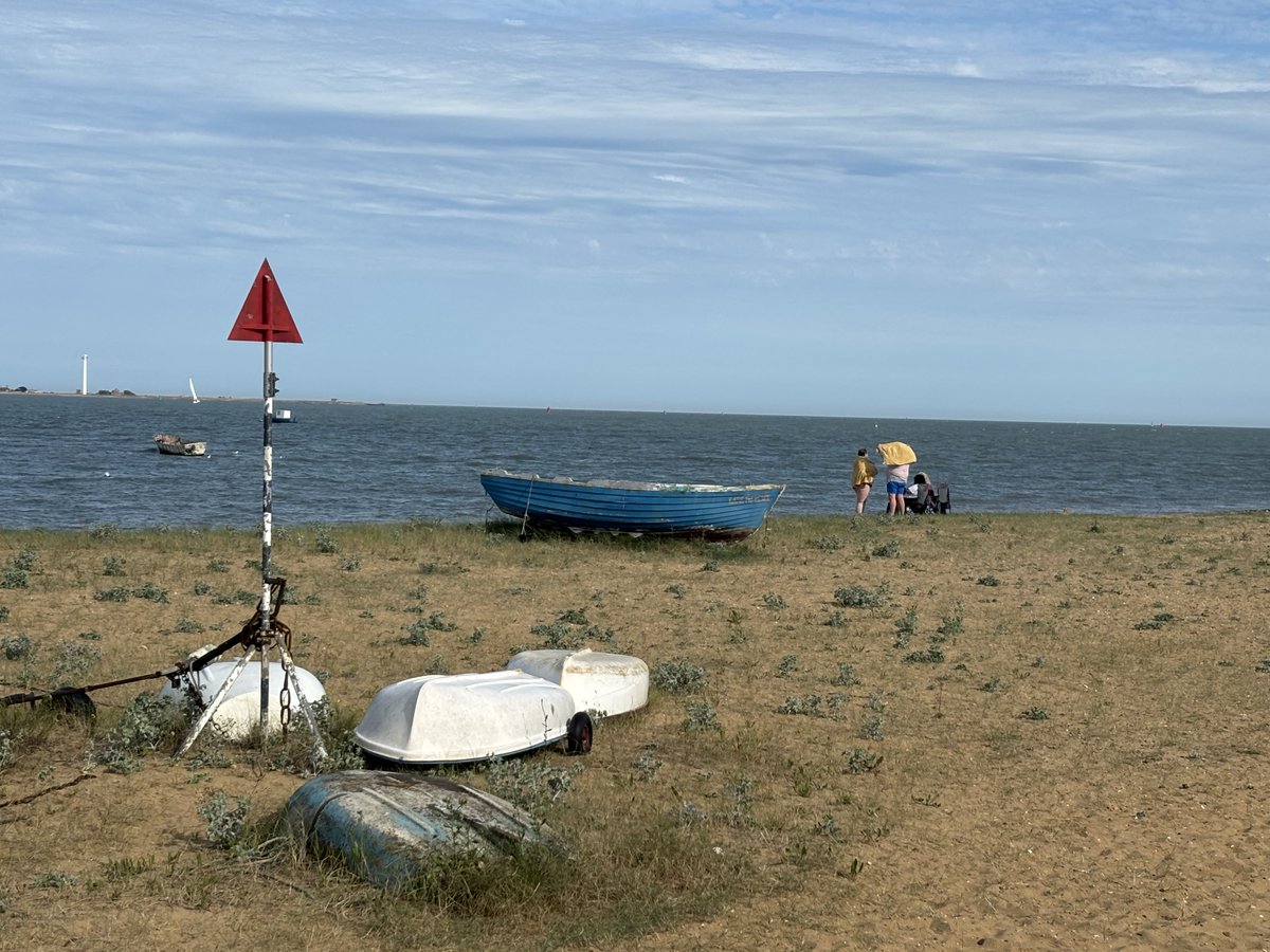 joannaofottawa's tweet photo. Played hooky. Went to Harwich and Felixstowe. Crazy sun and cloud and sea light. Nothing like some horizon to take the mind day off annoying writing setbacks…
#daytripper #harwich #felixstowe #essex #estuary #sea #horizons #seaside #playinghooky https://t.co/2KyVgBzrT4