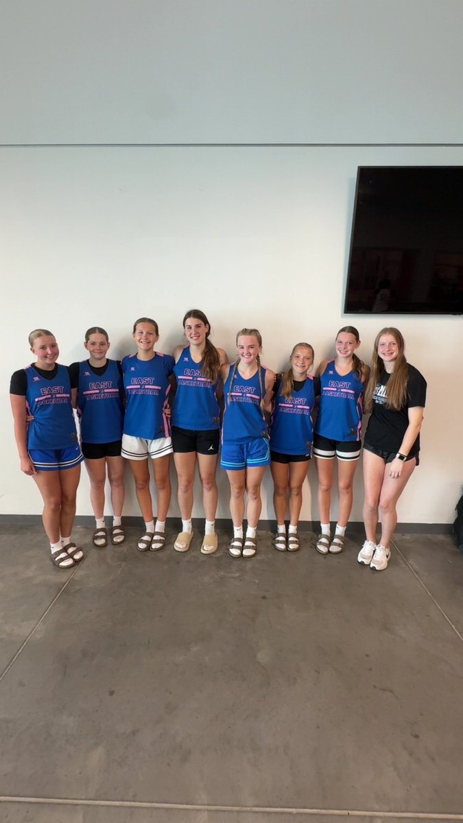 GbbSpartan's tweet photo. What a great weekend! Finished 2-2 with 2 big wins and 2 close losses! All in all, the improvement, experience, and lifelong memories made were great to be apart of! Thanks to @mw_showcase and all the college coaches who watched us this weekend! #FAMILY #RollSparts https://t.co/1KWBla7EvL