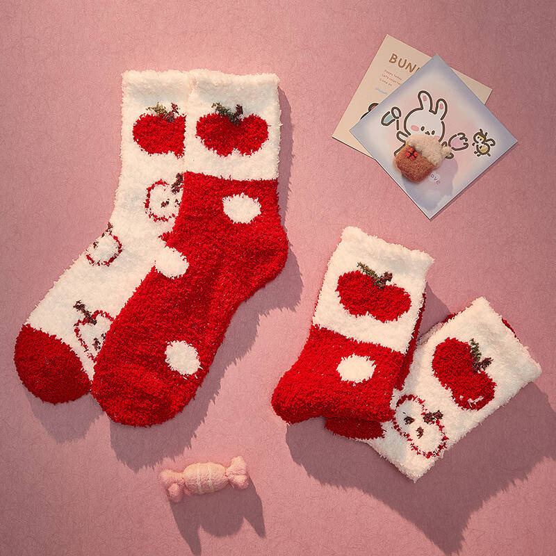 Aleksan58819706's tweet photo. Just finished folding the laundry and found a cute sock pair! Small wins make my day ， https://t.co/taUQCJGVAG