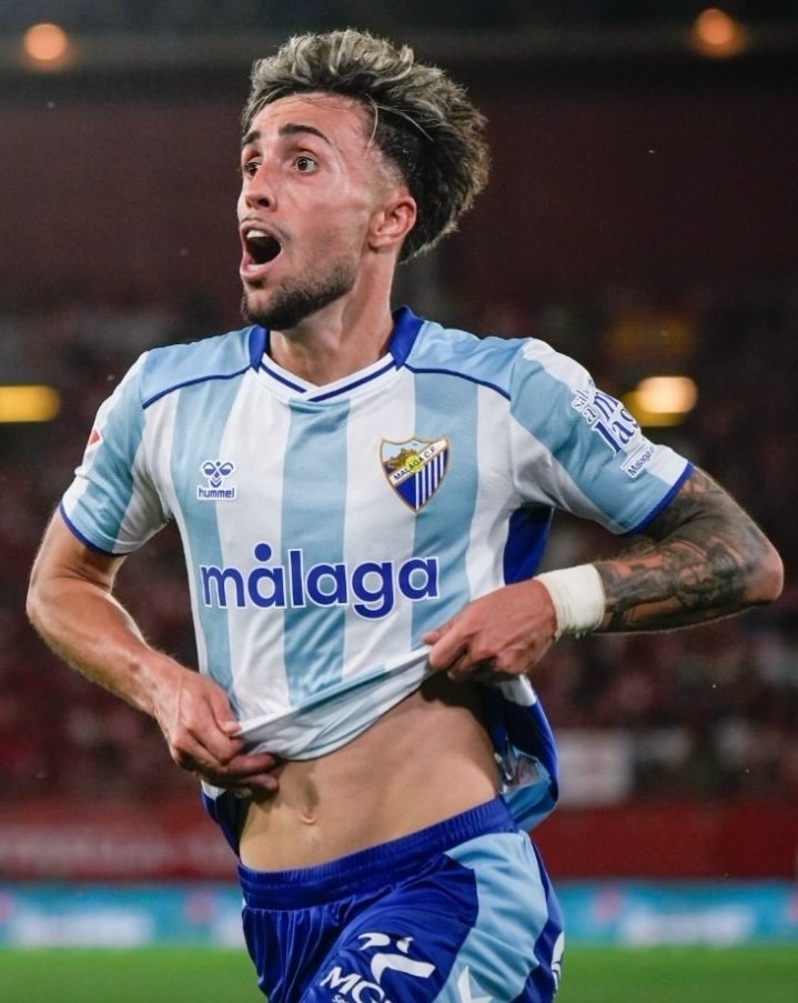 Goleador2402's tweet photo. 💙🤍 OFICIAL: ¡¡EL MÁLAGA REGRESA A PRIMERA DIVISIÓN!!

El Málaga hoy venció al Almería por 1-2 y ascendió a LaLiga

El Málaga estará de vuelta en la máxima categoría del fútbol español en la próxima temporada 🥳

#Málaga #España #ascenso #fútbol #clubes https://t.co/y1rN8MAX31