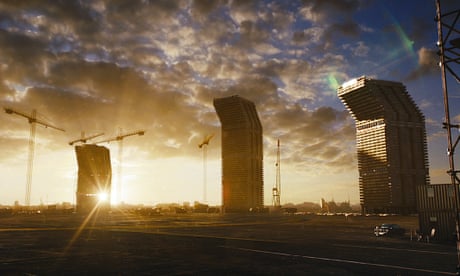 GarthMarlin's tweet photo. @DrunkRepub @mrddmia It was in the dystopian movie High-rise. https://t.co/YsMB7DC2eN
