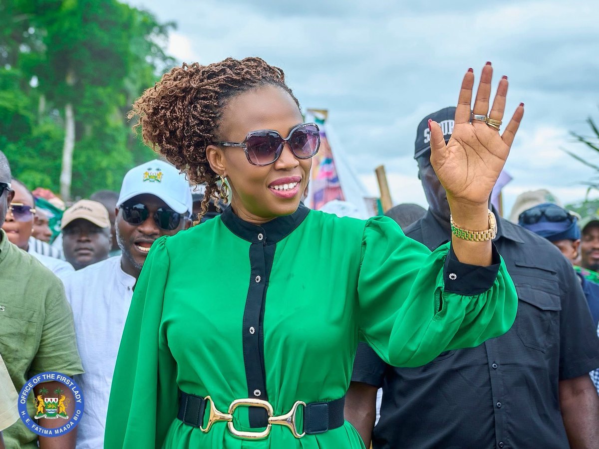 FirstLadyBio tweet picture