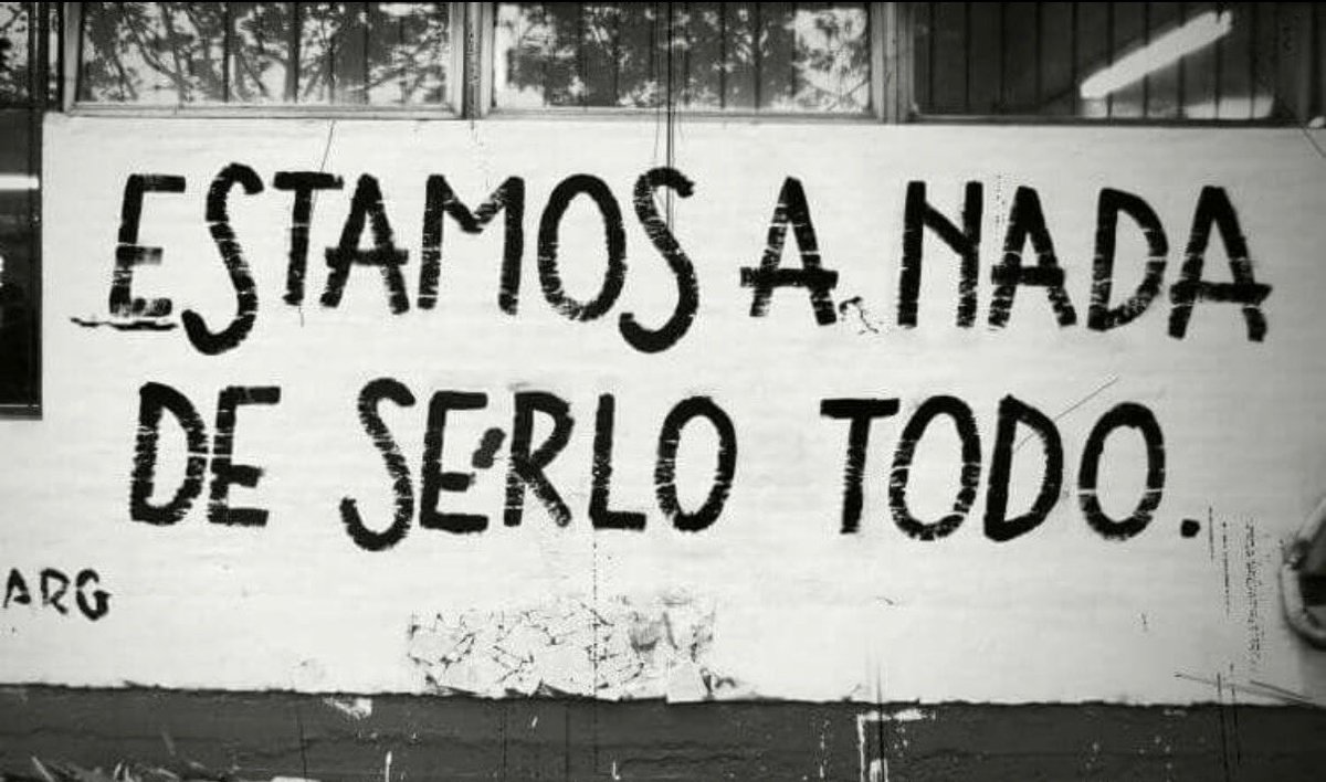 Saray_gr22's tweet photo. Ahí que ver, Málaga, que niños estos, como idearon su plan, como metieron a Málaga entera detrás de ellos y como han conseguido la gloria.
GRACIAS mis niños, sois unos locos, pero gracias a vosotros nos habéis hecho el mejor regalo a todos los que hemos sufrido tanto años https://t.co/rMptrPqb9Y