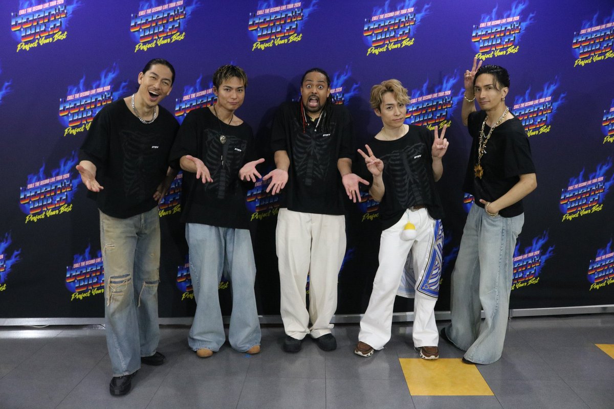 exile24_t's tweet photo. 久しぶりのライブが
SECONDだったため
喉やられてます🥹笑
きゃーきゃーの声出しよりも
SECONDのライブでは
SHOKICHI先生が
ほとんど歌わせるため
ボイトレもしてない素人は
喉終わりました😂😂😂
SECOND最高〜〜〜😍🫶
#EXILETHESECOND #静岡初日 #エコパ #セカ友 #イケおじは世界を救う #楽しい地獄 https://t.co/hGI4BBVd97