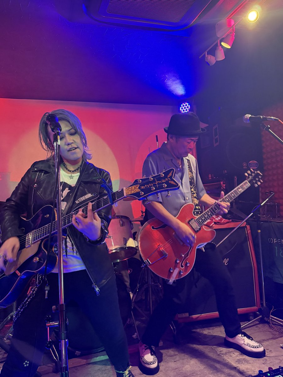 DJ_komari0525's tweet photo. トップバッター
WorkerBee

#ROCK
#workerbee
#主催 https://t.co/vY4v8h9gHK