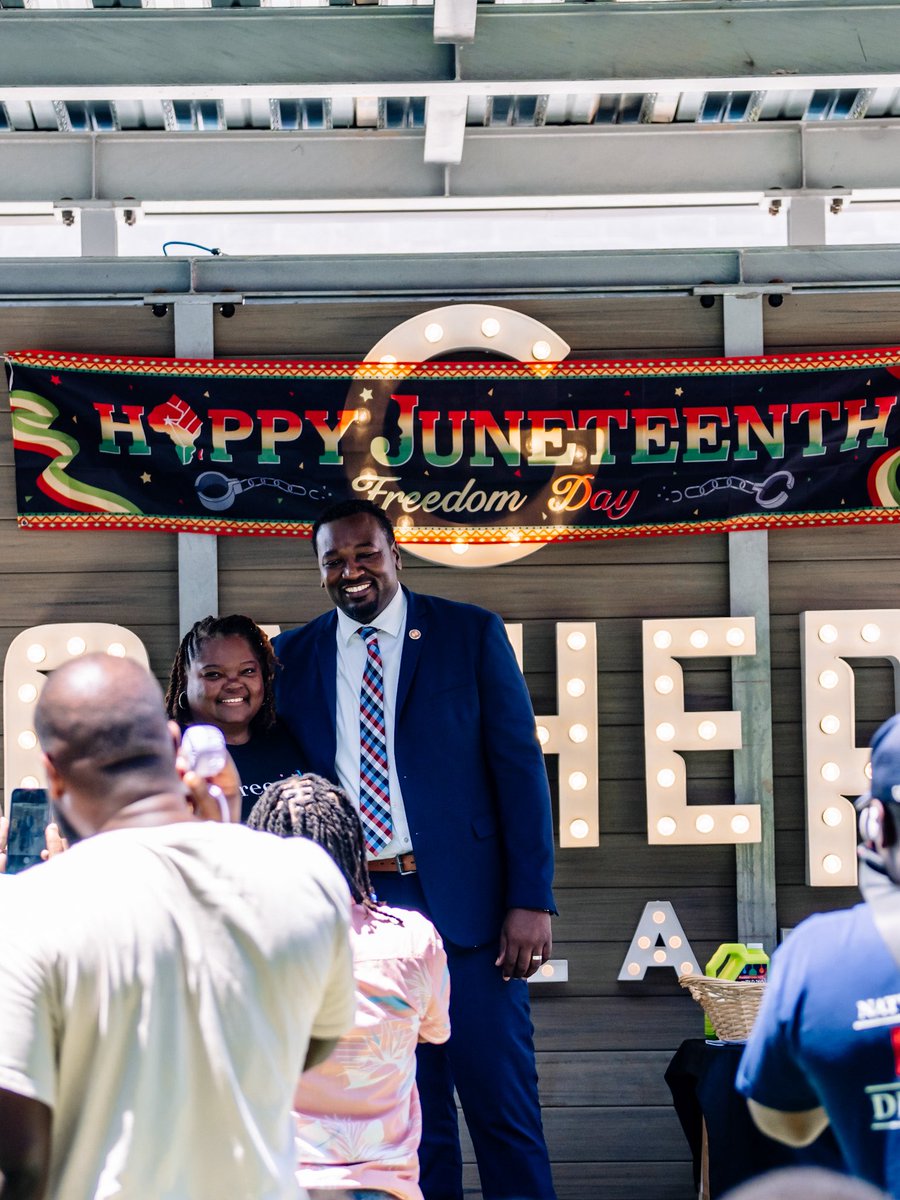 Dr_JLJohnson's tweet photo. Yesterday, we celebrated Juneteenth with families, community leaders, and young people across SC.

We honored the past, celebrated the progress we’ve made, and recommitted ourselves to building a better future.

The work continues.

#Juneteenth #NEWSC #SouthCarolina #FreedomDay https://t.co/LmfCD1sxHu