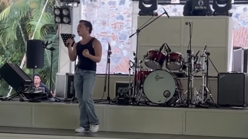doblemcomm's tweet photo. Mario en soundcheck 🎤 https://t.co/BgAe3Af3NS