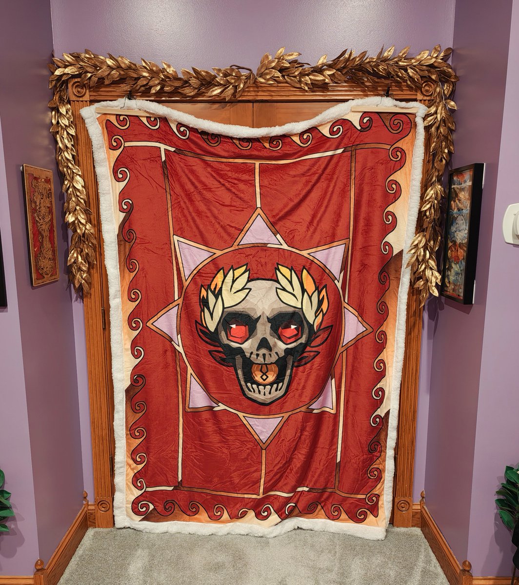 smtorama's tweet photo. I made a replica of Zagreus' red blanket https://t.co/0GkXWIH3z4