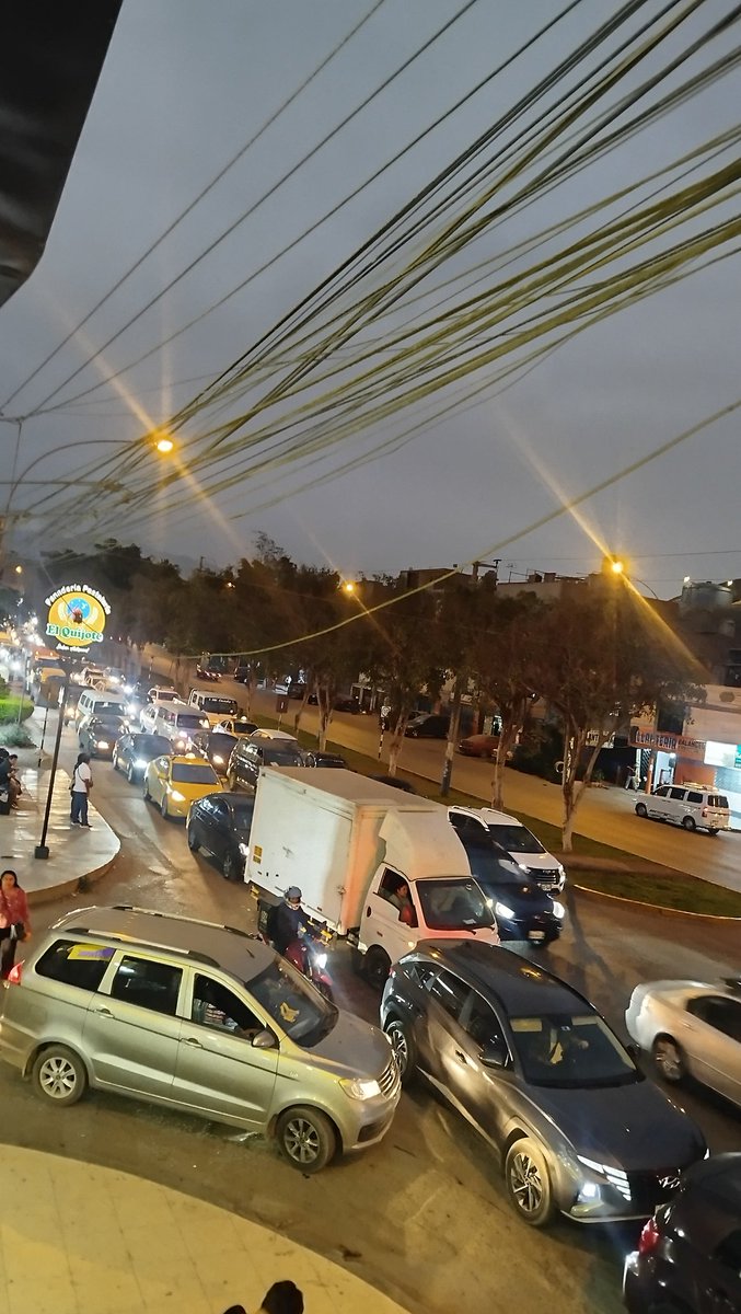 markol20's tweet photo. La @MuniLima debe terminar la av Canta Callao, y evitar la gran congestión que se origina por mo estar concluido @rlopezaliaga1 @Renzo_Reggiardo https://t.co/zl1SsDnuR9