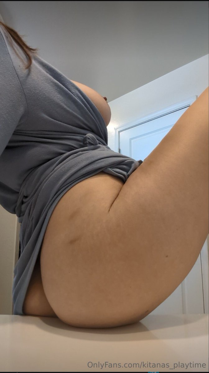 kitanas_play's tweet photo. Cum watch me oil up my legs and get a glimpse of my pussy slit 👀 more explicit content on my page. Subscribe for FREE! 💦🫦 #onlyfans #pussy #legs #oil #nudes #explicit #porn #titties #ass

https://t.co/0meafDoUUi https://t.co/CZNezZF6VM