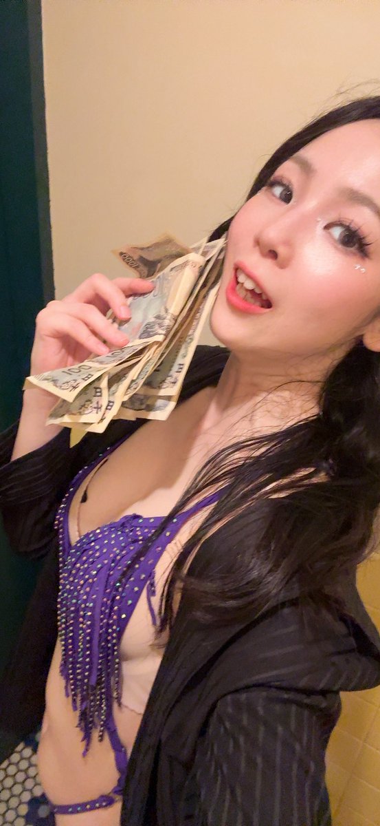 a_sp2727's tweet photo. 💃💃
私がOTTUNIGHT出るって聞いて
夜仕事休みいれたよ！って姫がいたり
チップタイムも楽しんで
みんながすごく生き生きしてたり
レッスン生徒さんマリアさんと
コラボショーできてハッピーでした🥰

改めて皆様ありがとう😊😊 https://t.co/oP2QQrfFkA