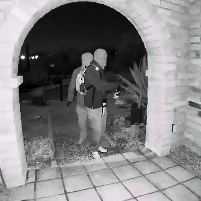 DAA_JUICE1's tweet photo. "Monk Intrigue" put this photo together 1 is the steal photo the other is the video of the porch guy grabbing Strub... daily we question/compare these 2 often.
Is it 2 different people? Was it even a different night?? https://t.co/Lp3olQkvuw