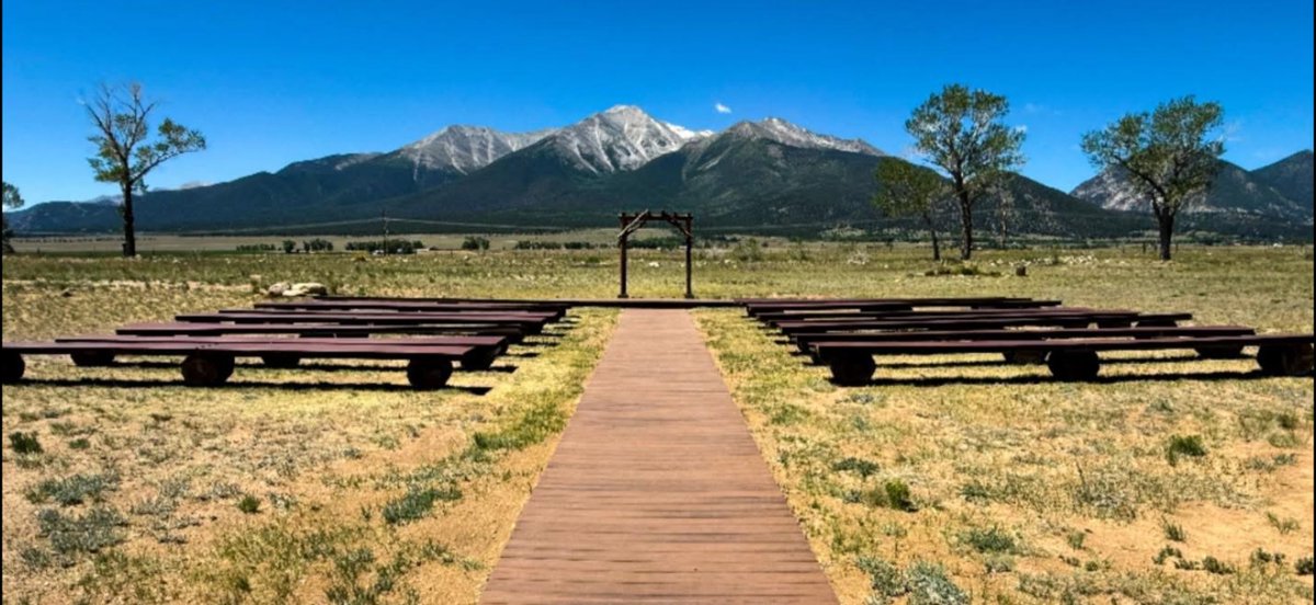ThomMcManis's tweet photo. The Barn at Sunset Ranch - Buena Vista, CO
#WeddingDay https://t.co/B9Gtw44Y1p