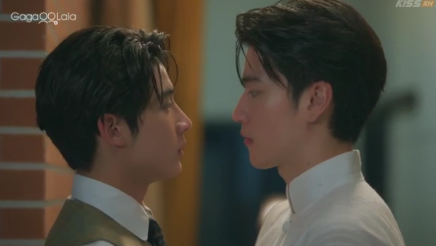 ArletVeras's tweet photo. un príncipe y un sirviente 👑⚔️#อรุณรุ่งEP1 #TheEdgeOfHorizon #InnOngsa https://t.co/hSAC05553U