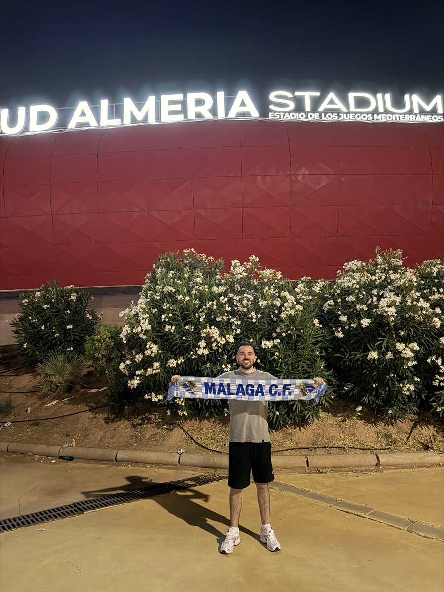 Juanjosemlg's tweet photo. El Málaga va de primeraaaaaa💙 https://t.co/UKOslgecy2