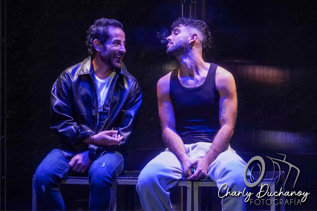 Jorgedd_11's tweet photo. 📸 Nuevas fotos de Joaquin en la obra #Afterglow interpretando a Darius🔥🎭
#Joaquinbondoni por CharlyDuChanoy https://t.co/ybB4HbKBdJ