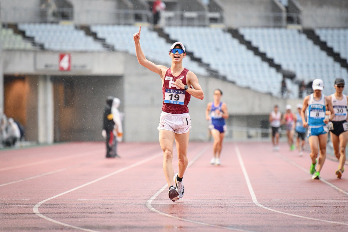 miyachan227's tweet photo. #79西日本IC #西日本インカレ 
男子10000mW決勝
🥇髙田智生 選手（立命館大）40:53.36 NGR
🥈平賀丈也 選手（びわスポ大）41:01.09
🥉馬場康成 選手（広島国際大）41:16.81 https://t.co/SVBJ9pAwjC