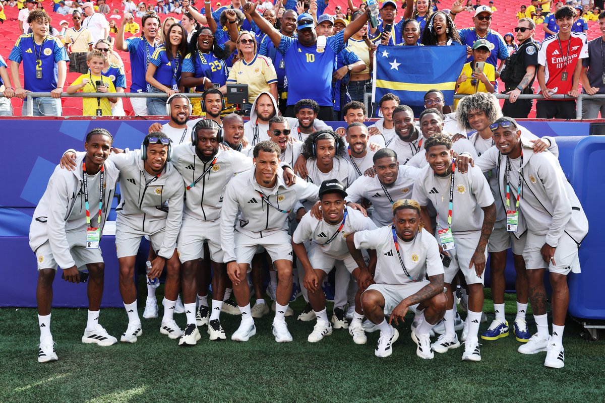 Concacaf's tweet photo. One team. One island. One nation. 🇨🇼 https://t.co/T2CtTuxVXF