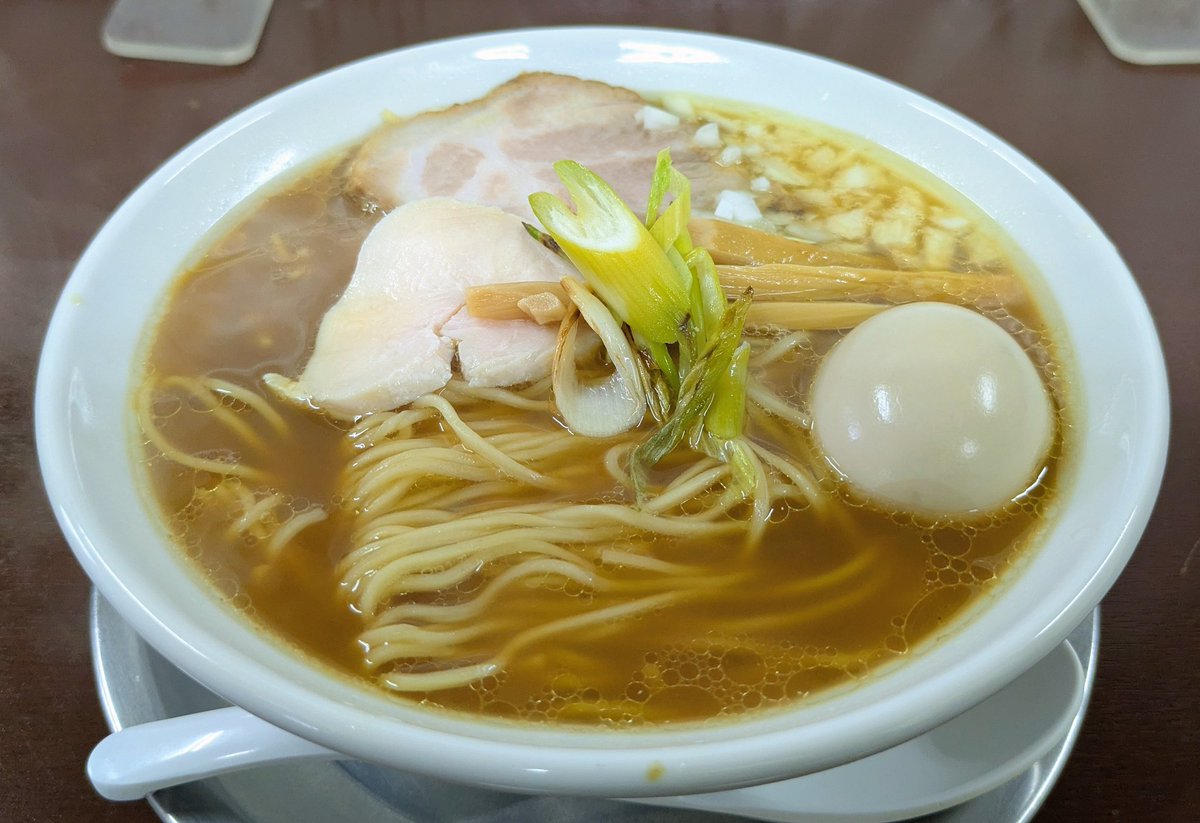 MAX767475221277's tweet photo. おはようございます😊
本日の朝活🍜
大郷町 麺屋鶏楽 さん
鶏白湯味玉&amp;鶏チャーシュー味ネギ丼😋
優しい鶏白湯スープが身体に染み渡り美味かったです👍
鶏チャーシュー味ネギ丼もめちゃ旨でした👍
ご馳走様でした🙇 https://t.co/TN0uczIZ1i