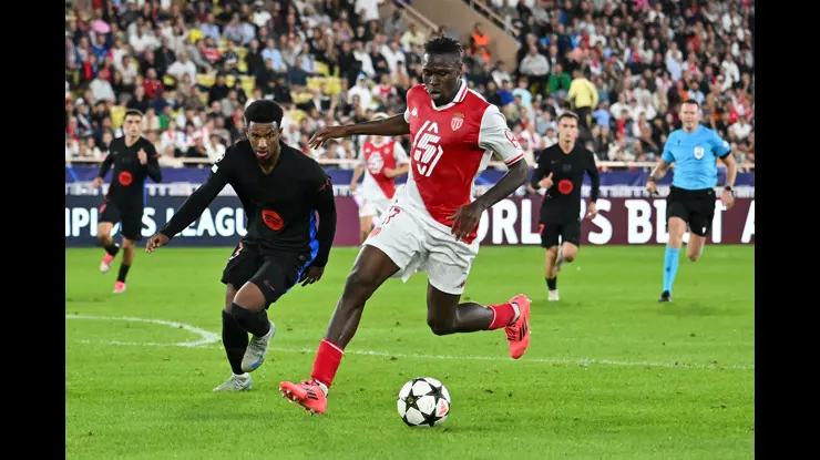 FTBLStats_'s tweet photo. Wilfried Singo vs Almanya (80 dk)  

📊 Pas: 29/37 (%78)
📡 Uzun top: 2/4 (%50)
📍 Topla buluşma: 65
💨 Başarılı dripling: 4(4)
🛡️ Savunma: 6
📐 Pas arası: 1
🛑 Tehlike engelleme: 4
🔄 Geri kazanma: 4
⚔️ İkili mücadele: 7(5) https://t.co/KPUfu3k4NK