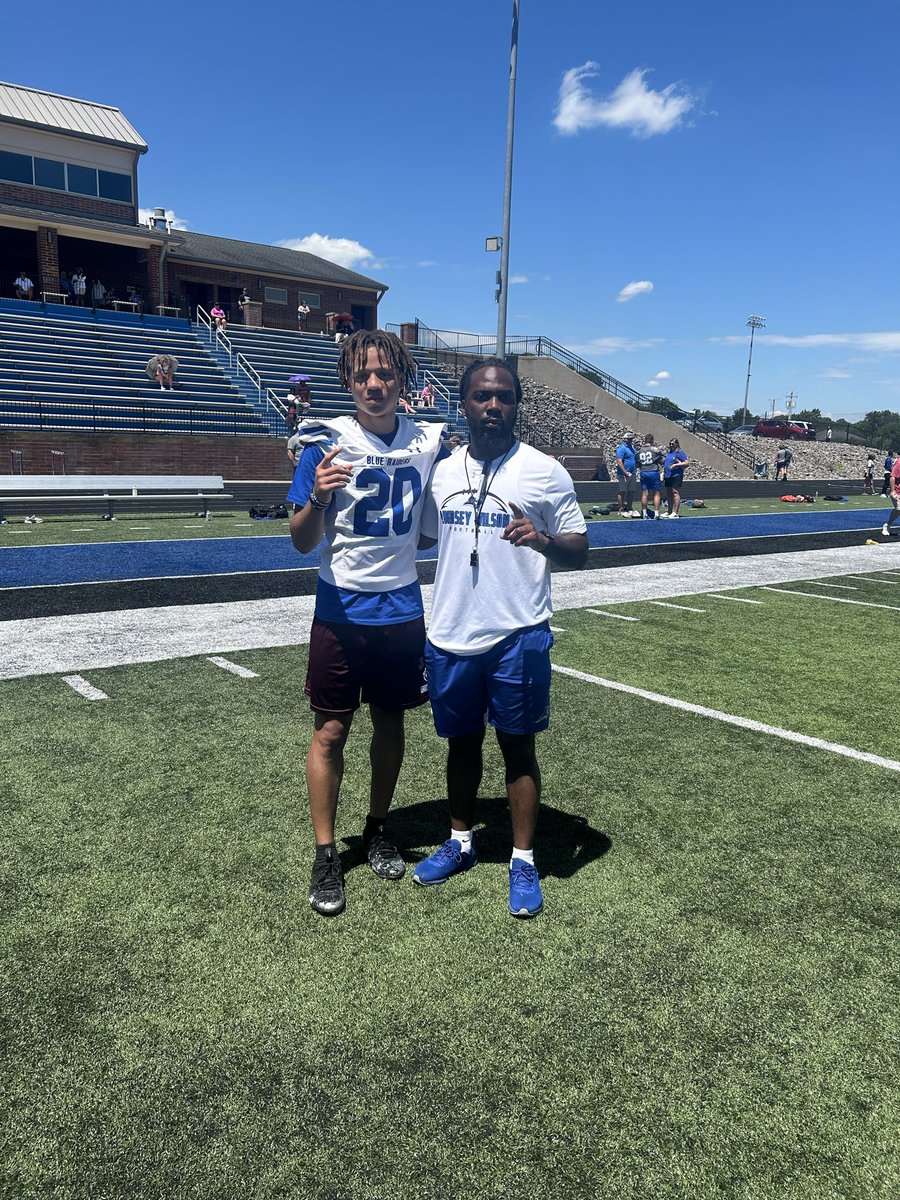 seonclaycombfb's tweet photo. My first college camp went good
6-7 at db https://t.co/W6kB7Tve7Z