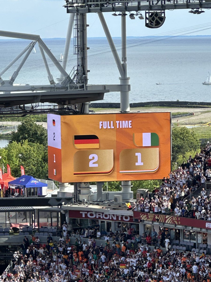 FreddyLA7's tweet photo. Second match won, but this one was way closer. We‘re already qualified for the Round of 32!!! It‘s gonna be either Boston or Dallas.
Onwards we go, six more games to win!🇩🇪 https://t.co/1jYru9XQGv