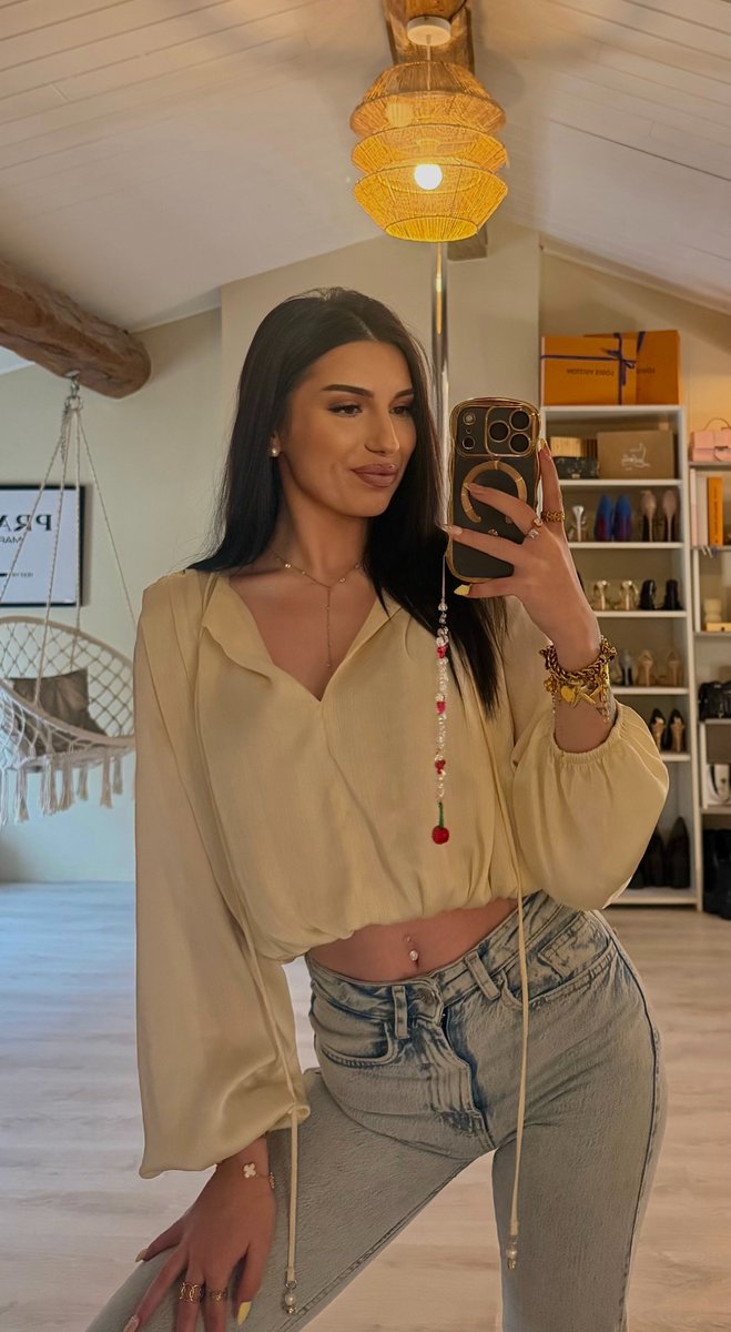 Alicia Elui tweet media