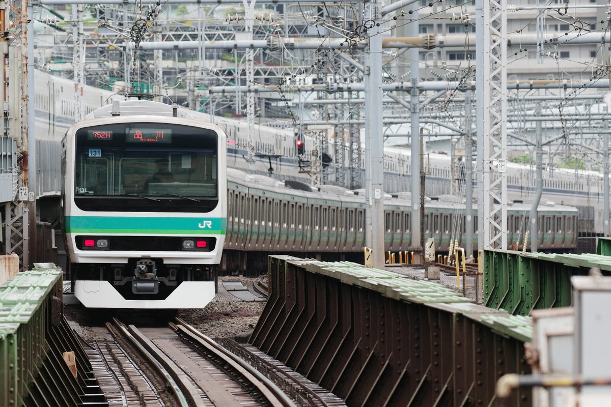 Tama_StXII's tweet photo. 本日も新橋駅でサンライズの朝練へ…^ ^
折り返しの回送がかなり遅れており、
待ってる間に色々撮影出来ました笑
Pentax K-3III + HD D FA 150-450mm https://t.co/5ne2mTRj6w