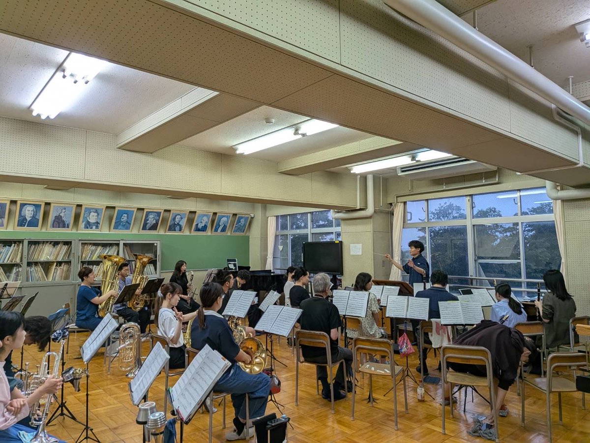 msbo_official's tweet photo. 昨日の練習も定期演奏会の練習をしました✨あと3週間となりましたが、頑張ります😤

#武蔵野シンフォニック・ブラス・オーケストラ #吹奏楽 #三鷹市 https://t.co/eGjyebegjM