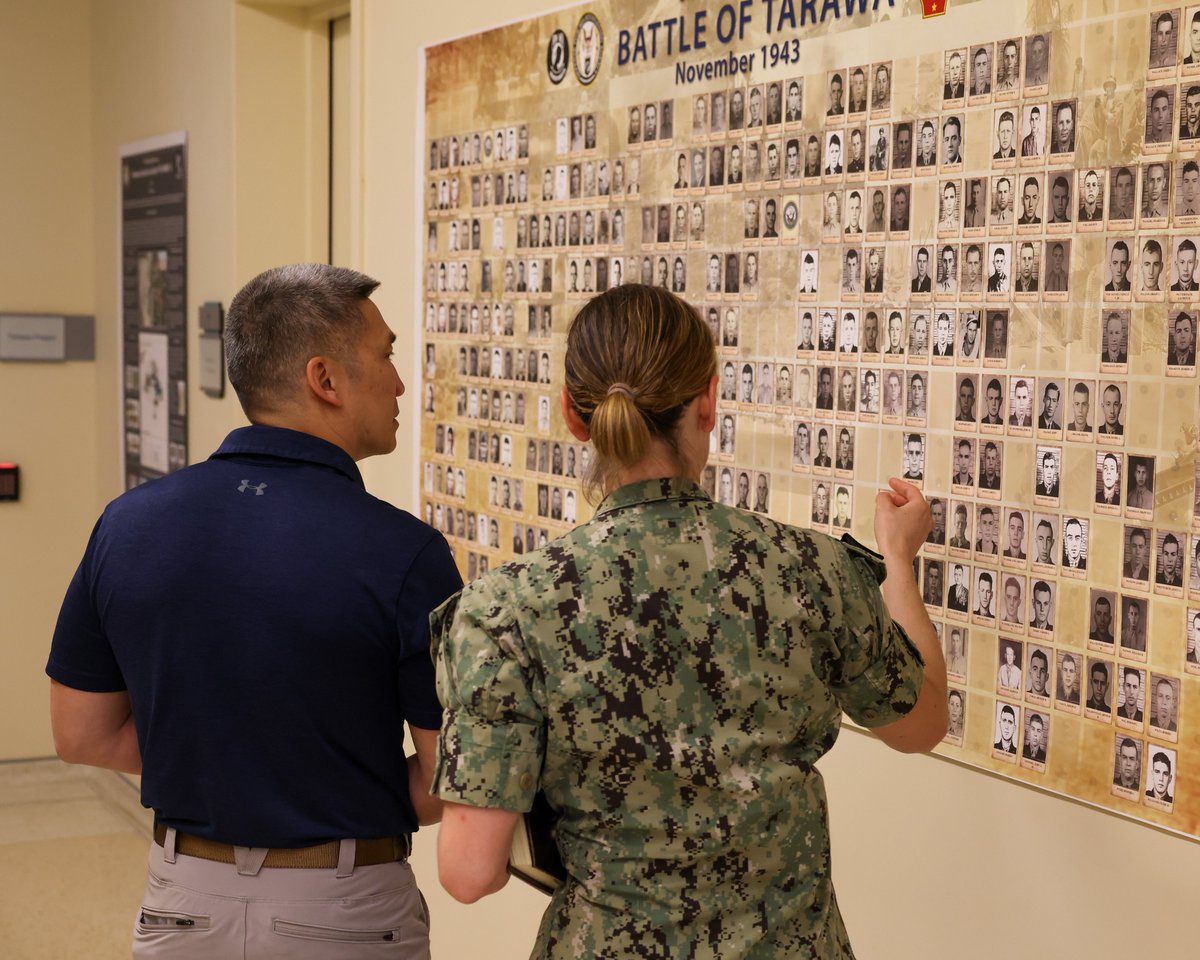 dodpaa's tweet photo. @SECNAV Acting Secretary of the Navy Hung Cao toured the Defense POW/MIA Accounting Agency laboratory and met with personnel supporting the mission to account for missing U.S. personnel. #DPAA #UntilTheyAreHome https://t.co/bwXllSUXxH
