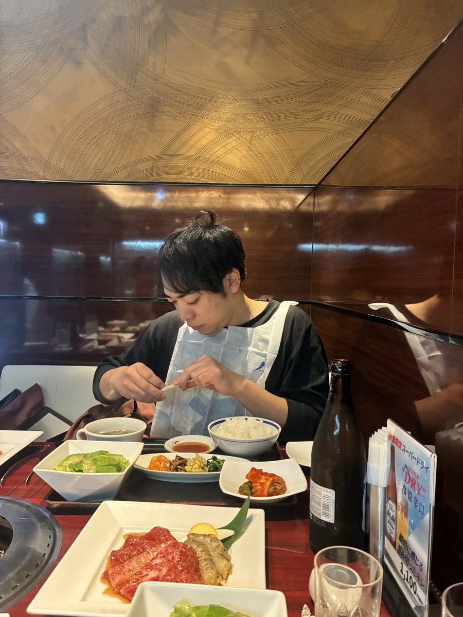 hub_hub_hub_sup's tweet photo. ツアーファイナルお疲れ様ということで偉大なる大学の先輩からの振る舞い来ました https://t.co/6iTUVp4bF7