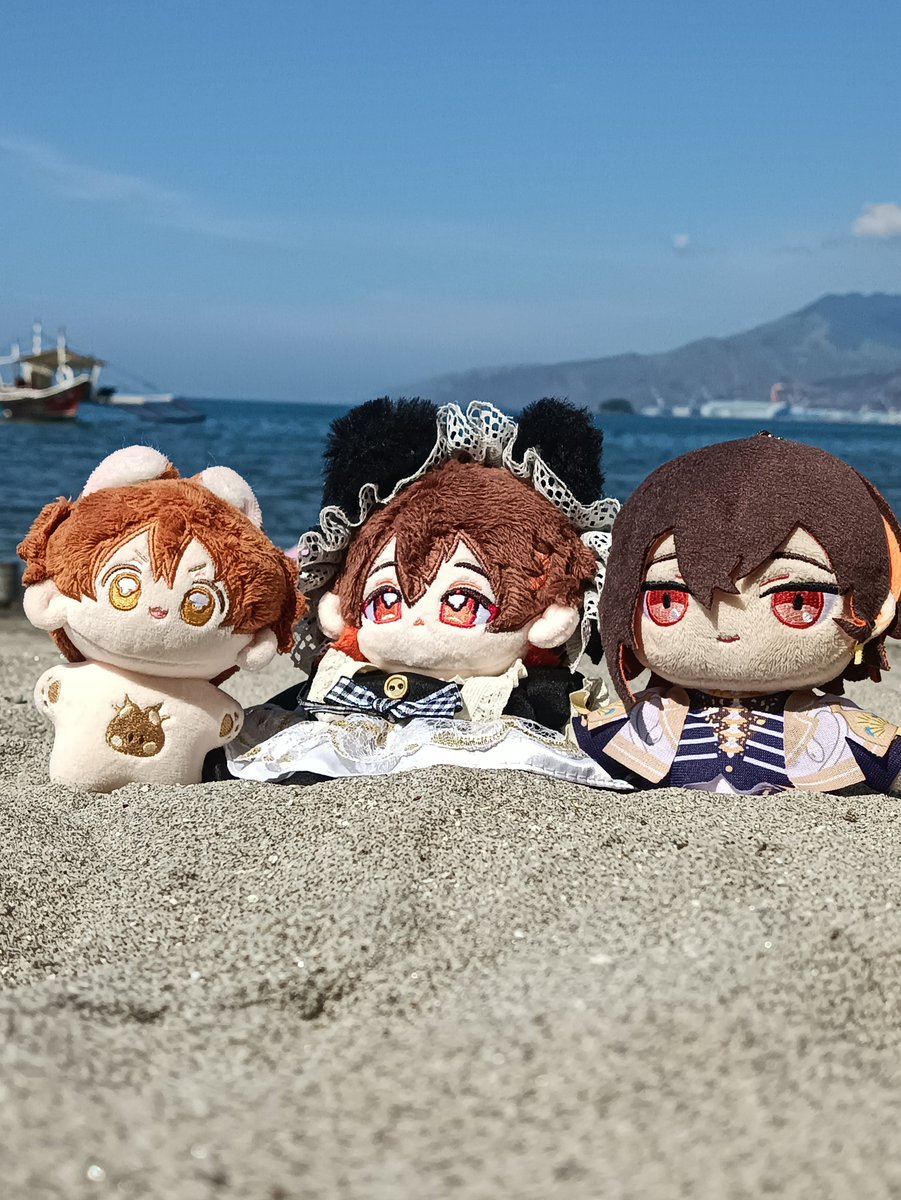 pdxxi's tweet photo. beach day 🏖️ https://t.co/ne9WYLpKZK