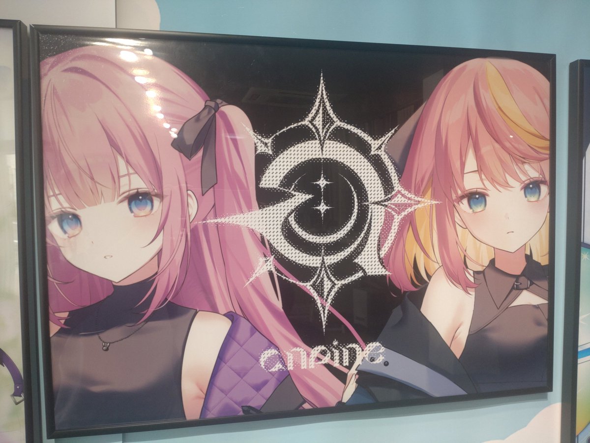 zoedsp302's tweet photo. #anpine
#VTuber水無月イベント
#よあけいちか
#桃堂まひる
会場到着！店内鑑賞中〜 https://t.co/UQBIUxapS5
