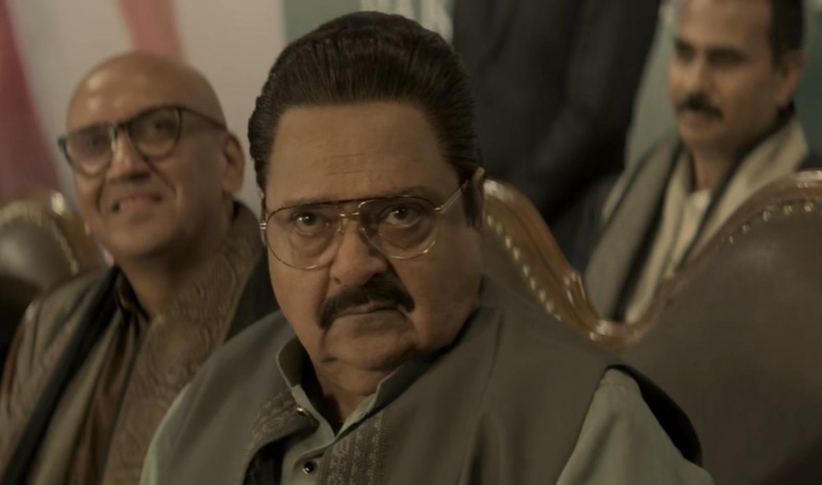 sagarcasm's tweet photo. Dad after getting gifts on father’s day from his own money https://t.co/uYL065jmUt