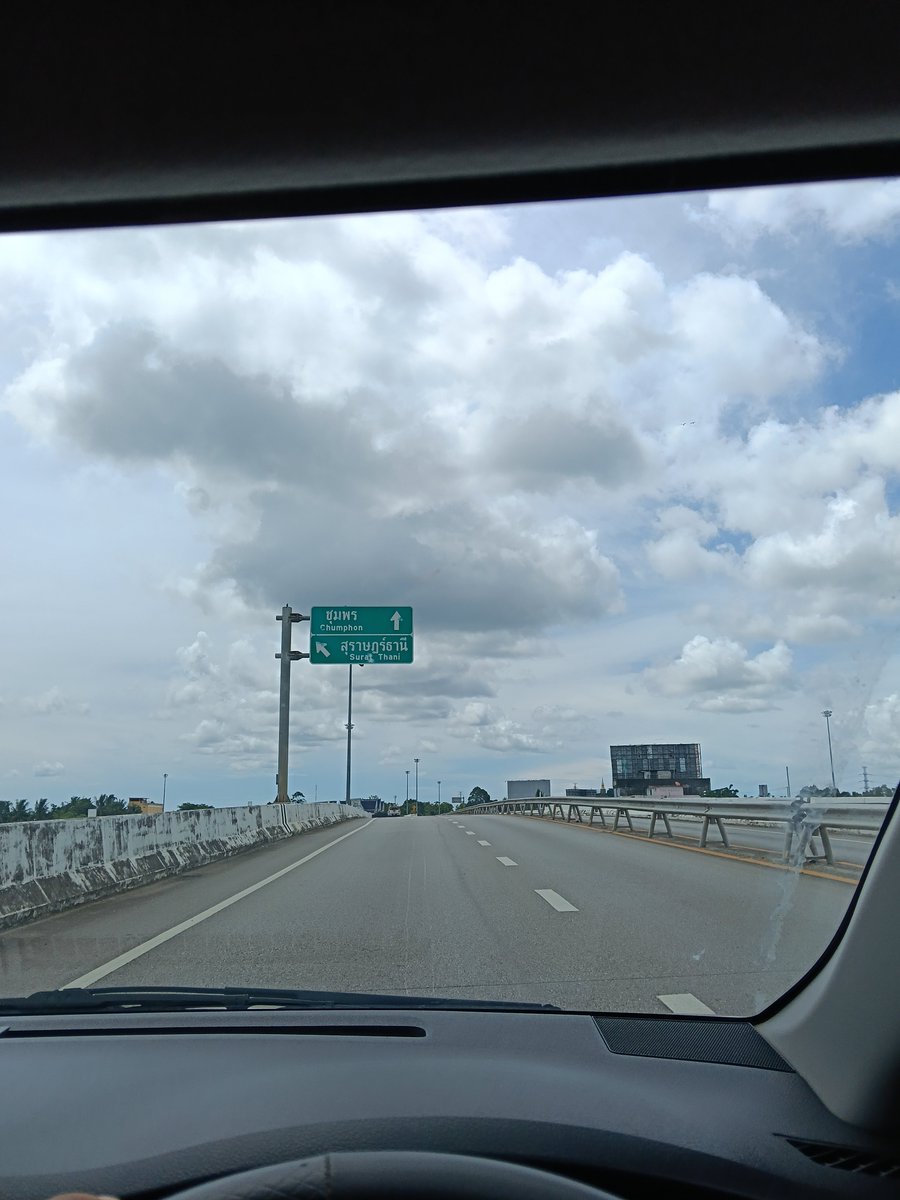 gala18699's tweet photo. มามะ #ชุมพร #แยกปฐมพร https://t.co/80RO61qClt