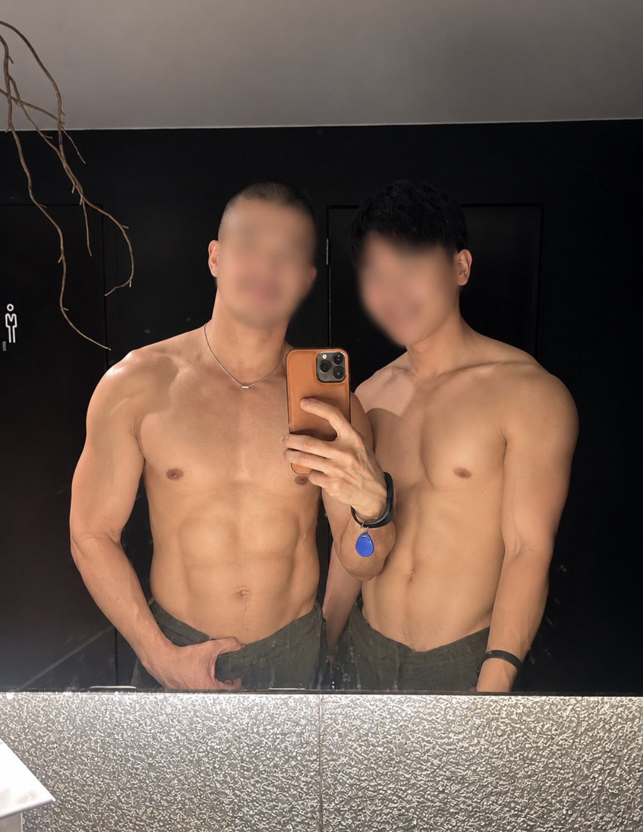 Twunkasaurus30's tweet photo. It’s been a week since @RwellnessMNL reopened, so I convinced my partner to come back with me. We’ve been missing those relaxing massage sessions, and it was worth the wait! 💆‍♂️✨ https://t.co/7Syc70HCiz