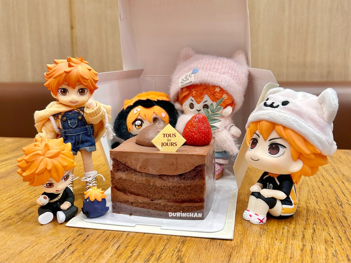 durinchan's tweet photo. Mini celebration 🎂🎉

#日向翔陽誕生祭2026 #日向翔陽生誕祭2026 https://t.co/VVUnSxx0ND