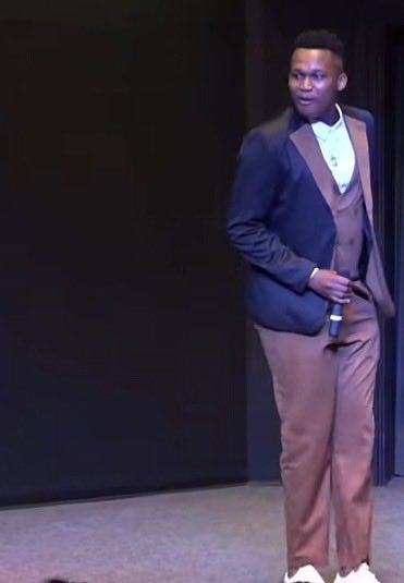 NkuleDoqgv's tweet photo. He's been hustling pushing his brand since and nothing would stop him, he's going far and we going to witness his dream come true

BRAVO B IS BLEESED
KEEP WINNING BRAVO B
#LindokuhleNsele
#BravoB https://t.co/VlDZBucuxo