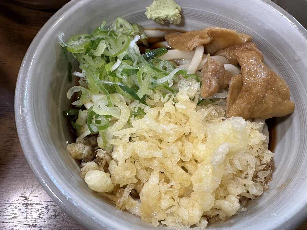 0820mori's tweet photo. 今日のランチ‼️

岐阜県の更科さんに

初めて食べた冷やしたぬきそば

美味しい🤤
たまご丼も美味しい😋 https://t.co/ocRovxGS5O