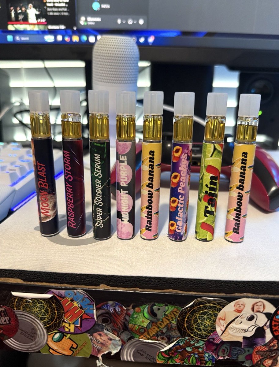 Blazzytheplug's tweet photo. Rosin pens available no broke smoke bless your lungs don’t stress em #dallas #dallasdtx #dallastx #dfw #dallasweed #dallasplugs #dallasfreaks #dallaslinks #dallasweed #downtowndallas #dallas304 #arlington #mesquite #oakcliff #garland #denton #richardson #desoto https://t.co/LOk7IfnYPp