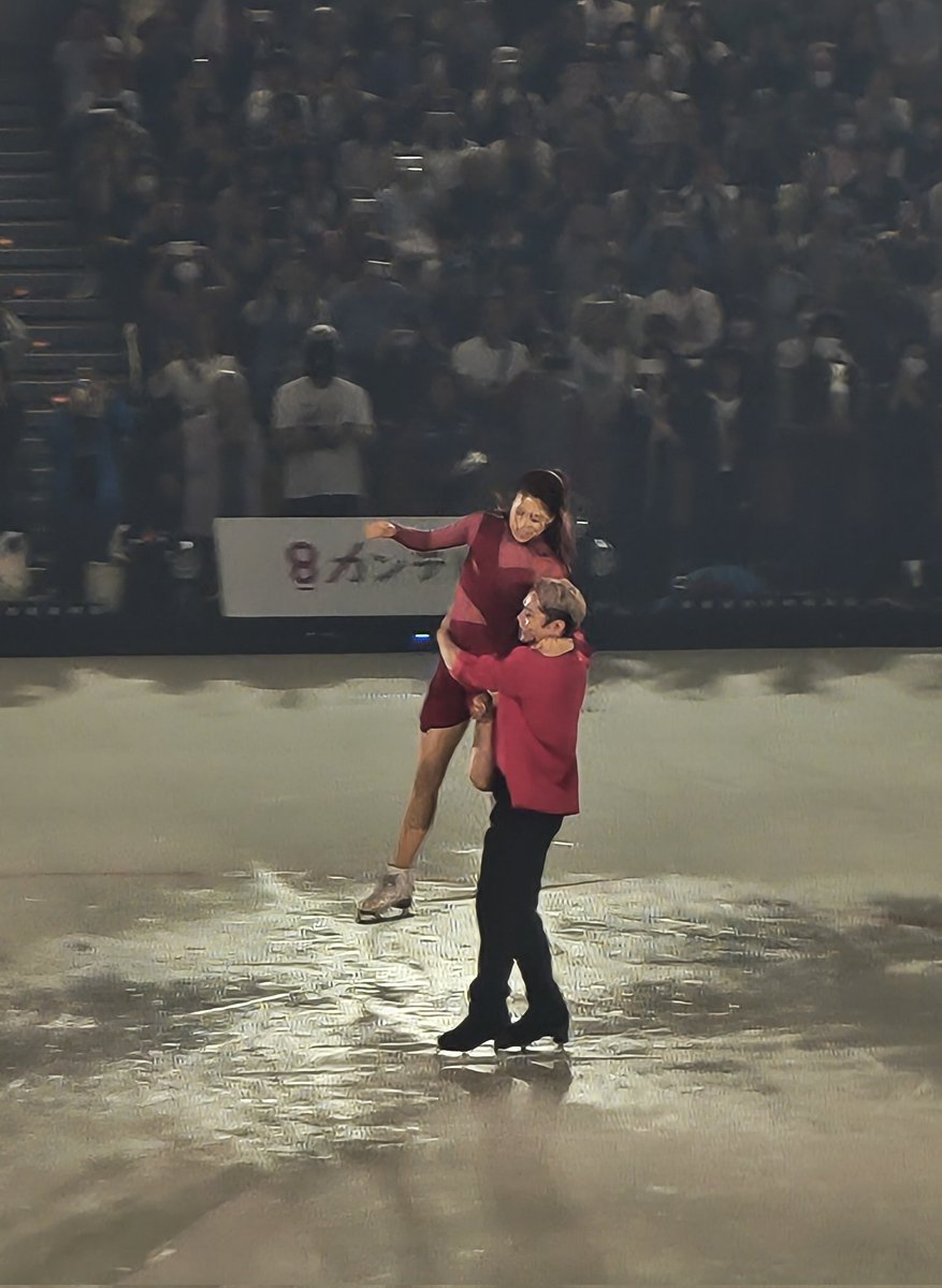 hig_yoh's tweet photo. 昨日の思い出の続き⛸️
やっぱり画質悪め。

荒川さん、全てが美しすぎてビビった💎
大ちゃん・かなさんは、もはやスケート靴を履いた色気😘
璃士くん、初々しい✨そして王子感👑
ほんで、優真くんはなんであんなに可愛いんでしょうね☺️

PIWの皆さんも個性豊かで素敵でした

 #プリンスアイスワールド https://t.co/ZG7ApORAq3