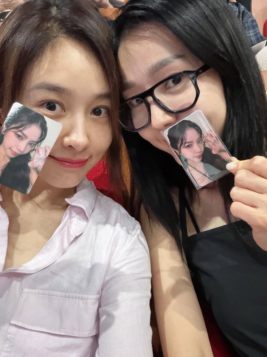 solarteam221's tweet photo. [📽️] o._.julia [Ock Joo-hyun] INSTAGRAM POST 

“Our adorable cute Yongsunnie was so, so cool 👍🏻👍🏻
MAMAMOO-jjang💚🤍”
🖇️ https://t.co/0srgtTqMku

#SOLAR #솔라
#용용하면죽겠지 #yongyongdie https://t.co/3hen3V3xCd
