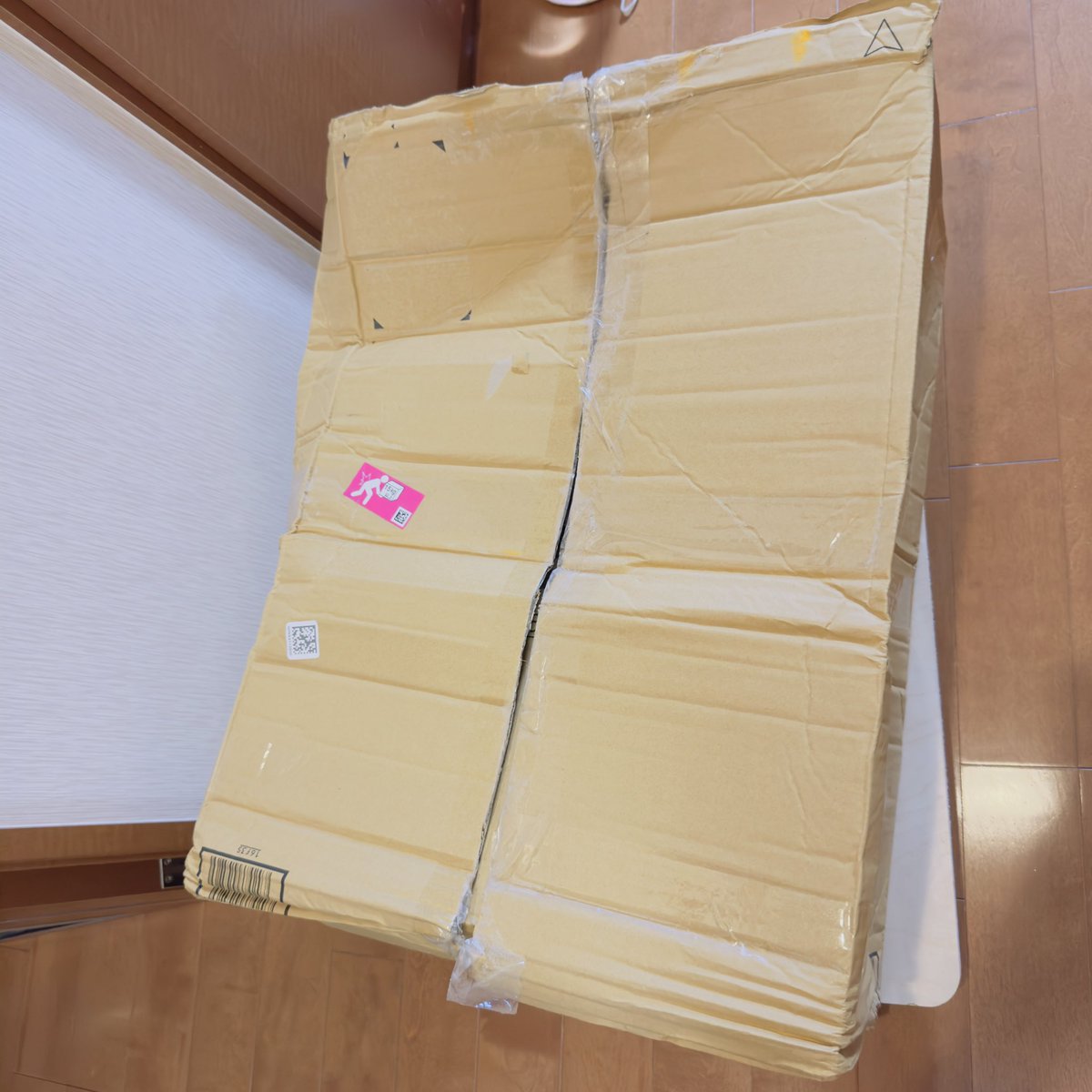 meiko56's tweet photo. また、こんな梱包📦Amazonって何も考えてない😥腰やられたよ💢
#Amazon
#梱包
#いいかげんにしろ https://t.co/gW2o6vtD5Q