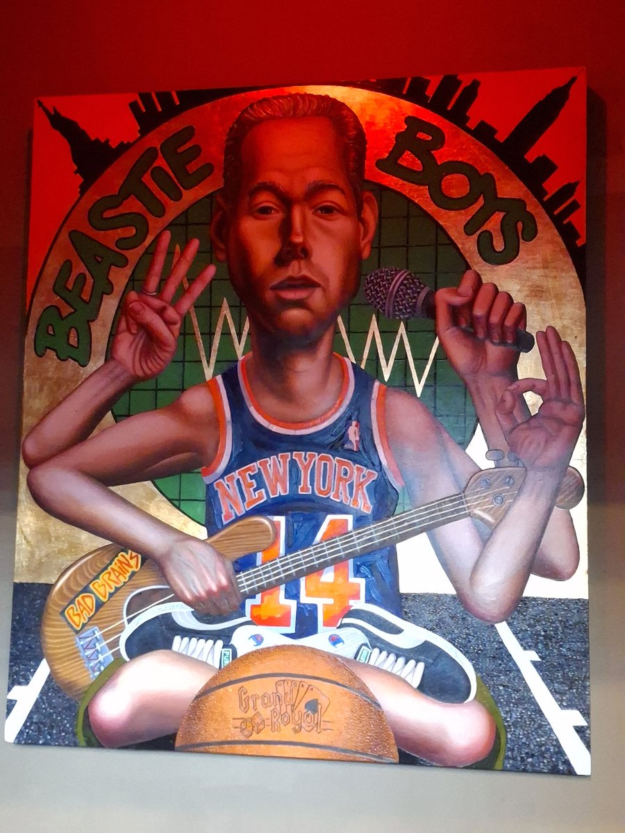 Zamir's tweet photo. Saw this painting at a venue that's closing at the end of the year, you want me to get for you? @OsoBlanc0 https://t.co/KVPSOndRVT