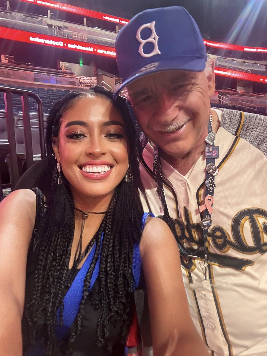 MimiMala1's tweet photo. Absolutely phenomenal! ✨ Shout Out to my Orlando Magic family for an unforgettable memories! 💙🏀 @mimimala1 @orlandomagic @nba #mimimala #explorepage✨ https://t.co/LLWWXH3wcB